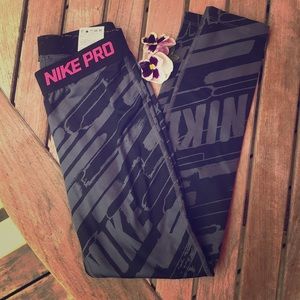 Nike Dry fit leggings size girls’ medium